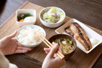 栄養バランスの整った食事の画像